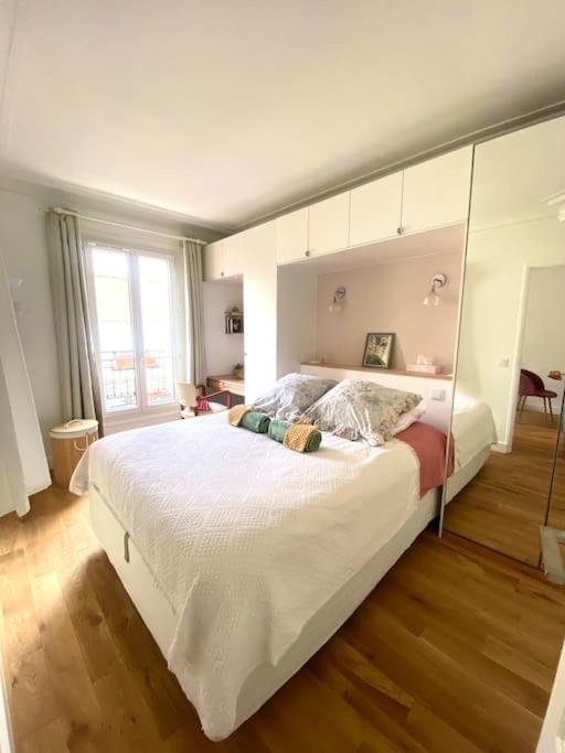 Logement Entier - Appartement Cosy De 2 Pieces パリ エクステリア 写真